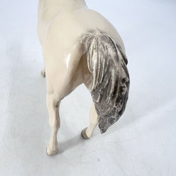 Vintage Breyer Horse Glossy Alabaster Family Arabian Mare Horse Mold #8 PRIDE - Picture 4 of 7